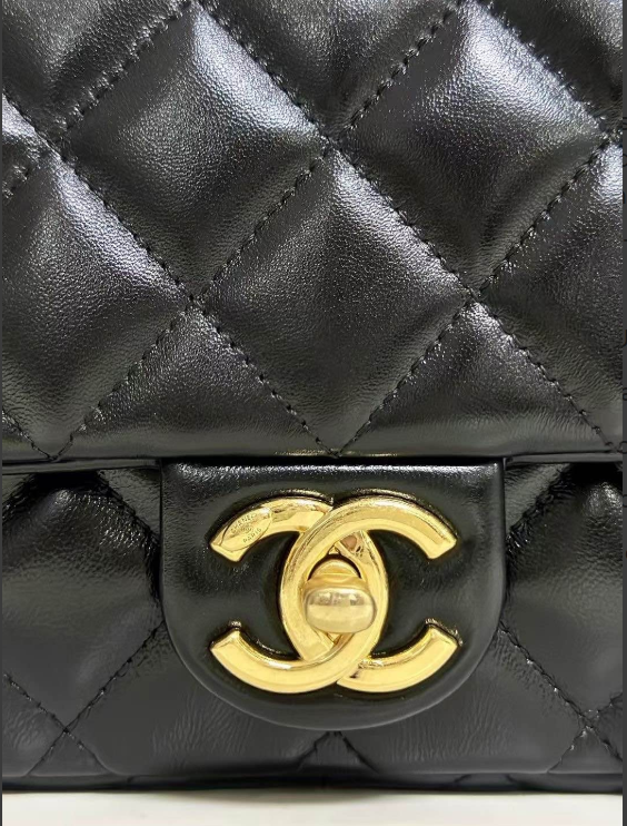CHANEL Maxi Clutch