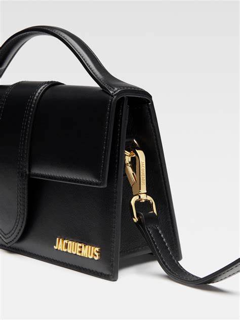 JACQUEMUS The large Bambino
