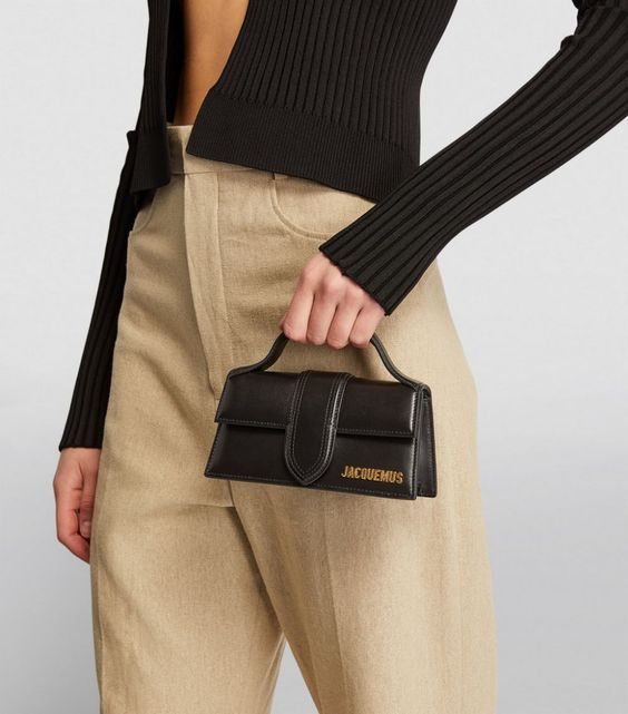 JACQUEMUS The large Bambino